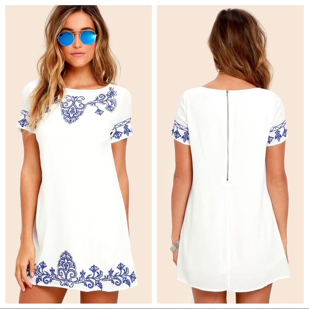 ❌SOLD❌ Lulu’s Tale to Tell Embroidered Shift Dress